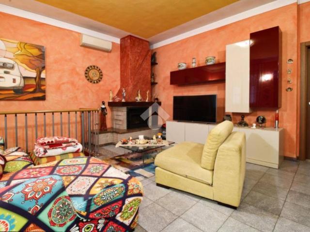 Villa Indipendente in vendita a Bressana Bottarone, Lombardia
