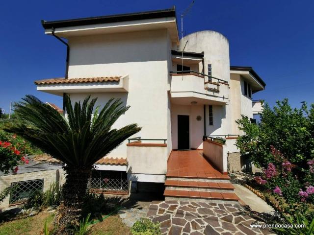 Villa Indipendente in vendita a Calabria, Vibo Valentia