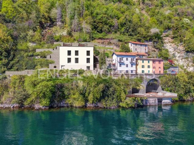 Villa Indipendente in vendita a Brienno, Lombardia