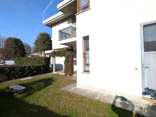 Villa Indipendente in vendita a Piemonte, Novara