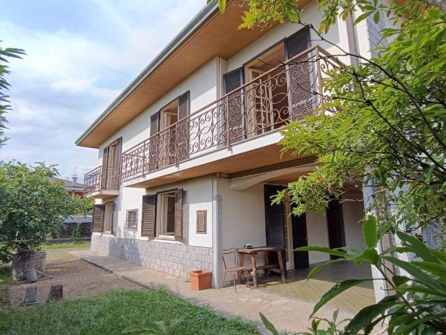 Villa Indipendente in vendita a Piemonte, Novara