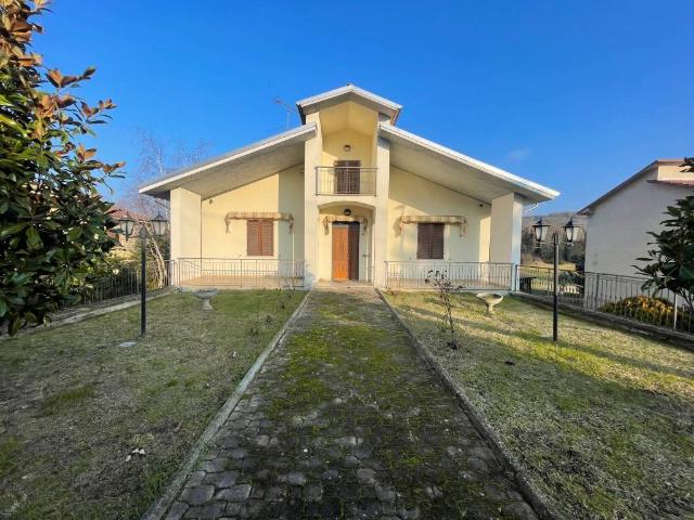 Villa Indipendente in vendita a Piemonte, Alessandria