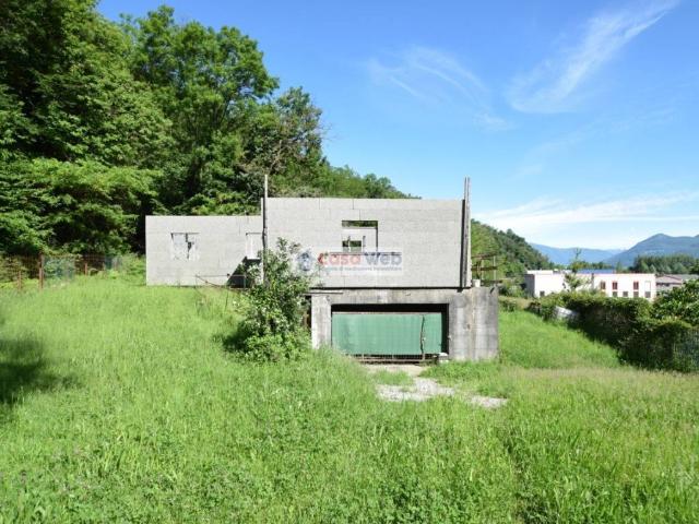 Villa Indipendente in vendita a Comunità Montana Valli del Verbano, Brissago Valtravaglia