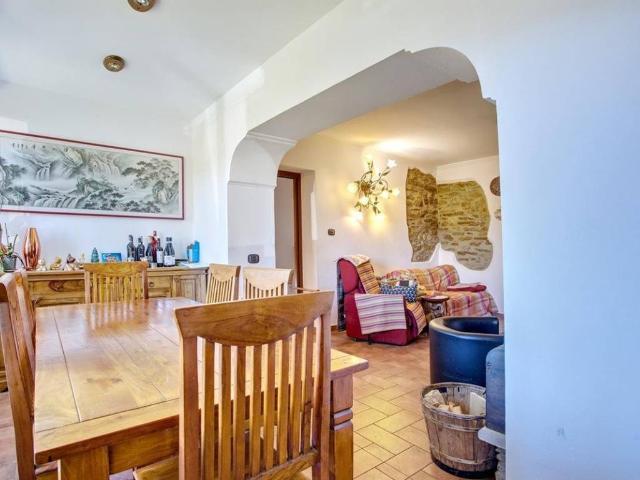 Villa Indipendente in vendita a Comunità Montana Valli del Verbano, Brissago Valtravaglia
