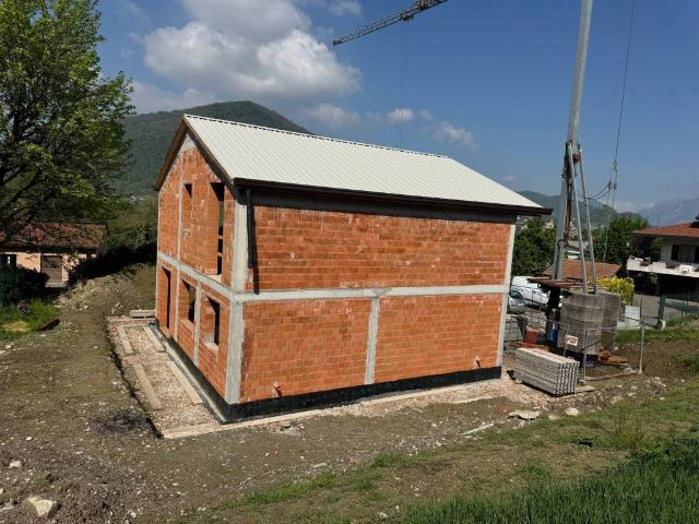 Villa Indipendente in vendita a Vaccarezza Vecchia, Brivio