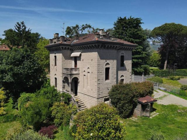 Villa Indipendente in vendita a Vaccarezza Nuova, Brivio