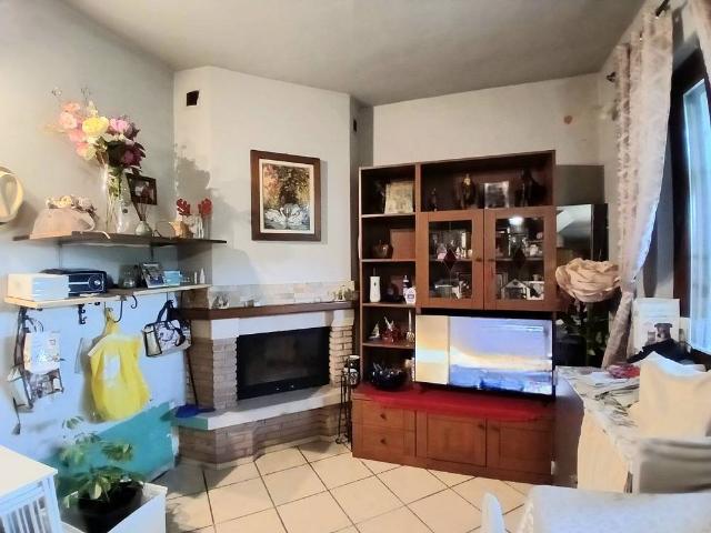 Villa Indipendente in vendita a Broni, Lombardia
