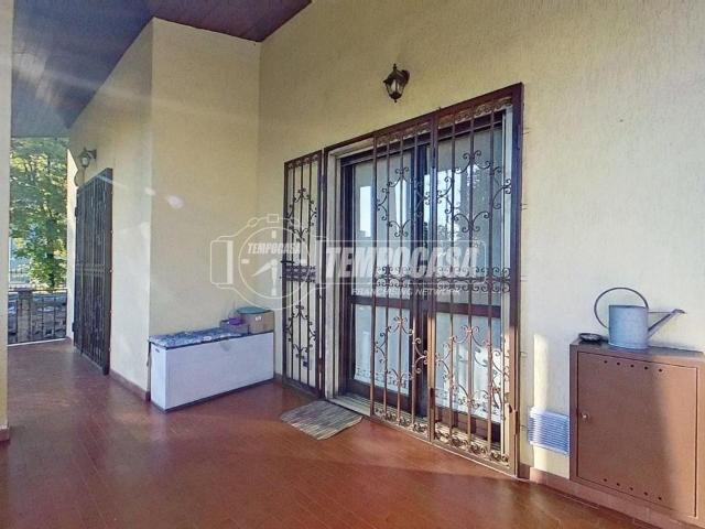 Villa Indipendente in vendita a Moncucco, Brugherio