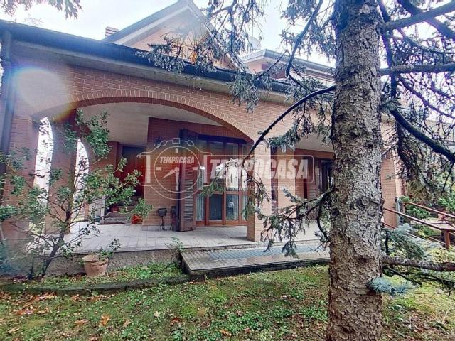 Villa Indipendente in vendita a Moncucco, Brugherio