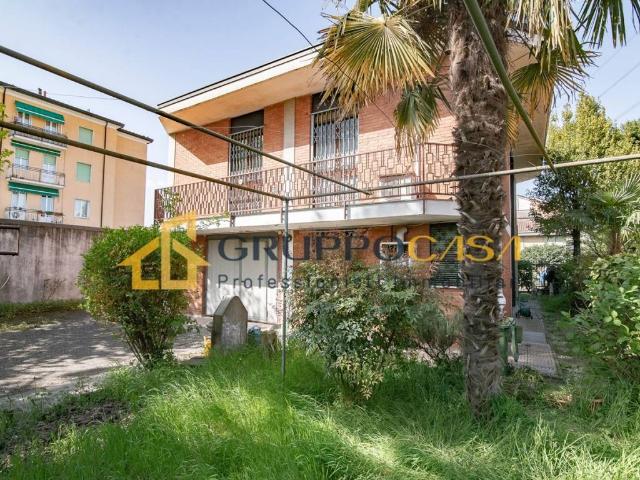 Villa Indipendente in vendita a Brugherio, Lombardia