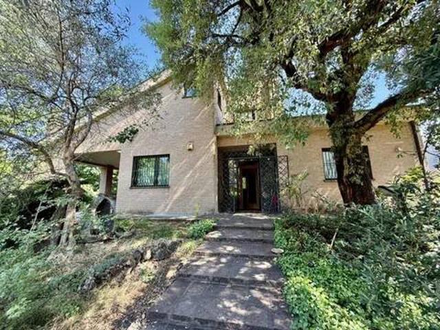 Villa Indipendente in vendita a Moncucco, Brugherio