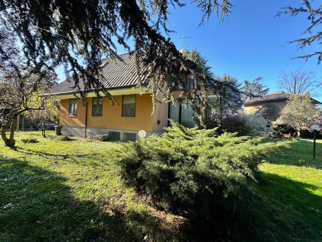 Villa Indipendente in vendita a Brugherio, San Cristoforo