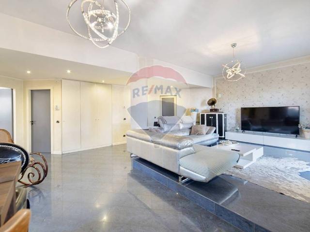 Villa Indipendente in vendita a Brugherio, Cascina Guzzina