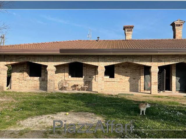 Villa Indipendente in vendita a Brugine, Padova