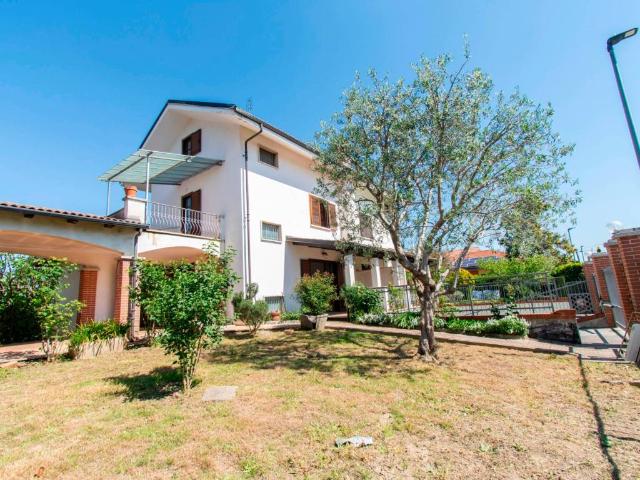 Villa Indipendente in vendita a Piemonte, Torino