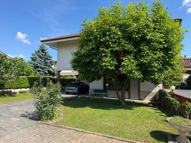 Villa Indipendente in vendita a Tetti Griglio, Piemonte