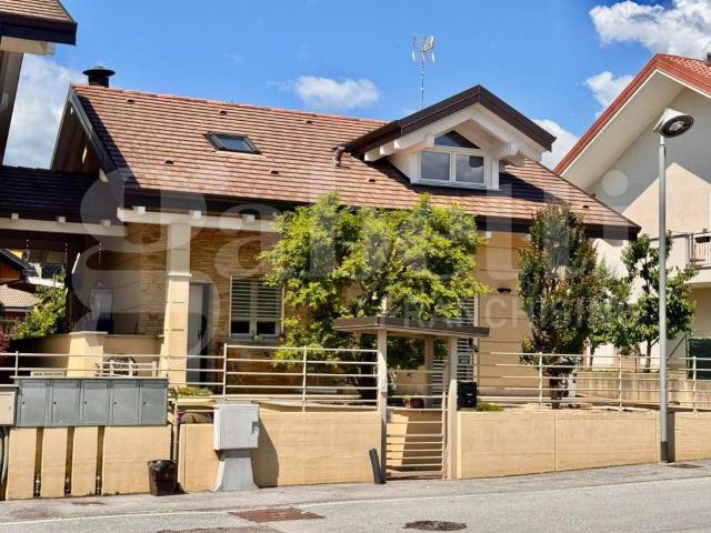 Villa Indipendente in vendita a Tetti Griglio, Piemonte