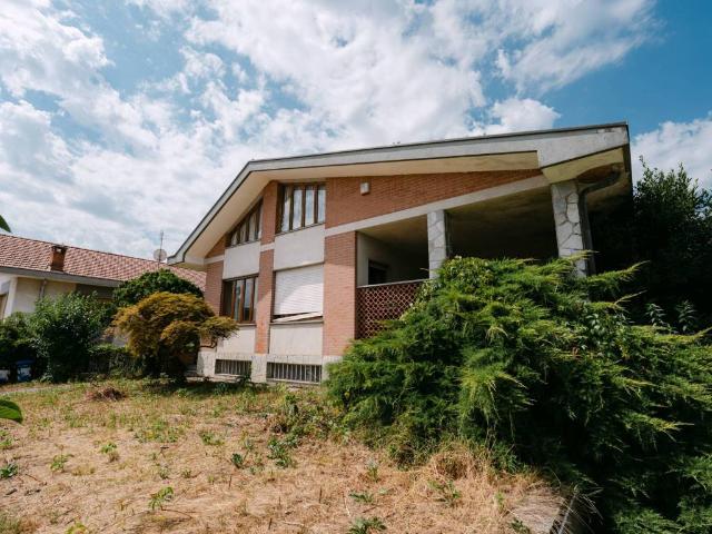 Villa Indipendente in vendita a Tetti Griglio, Piemonte
