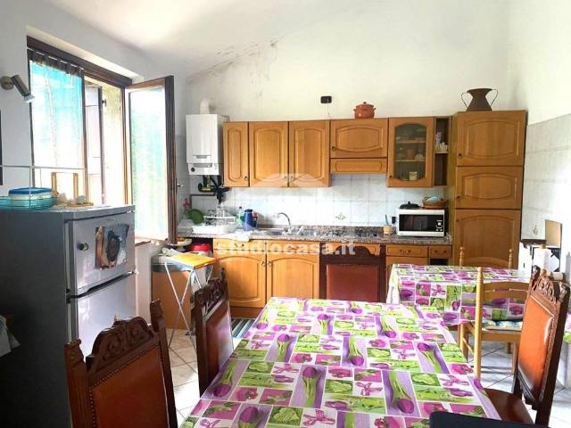 Villa Indipendente in vendita a Fuipiano Imagna, Lombardia