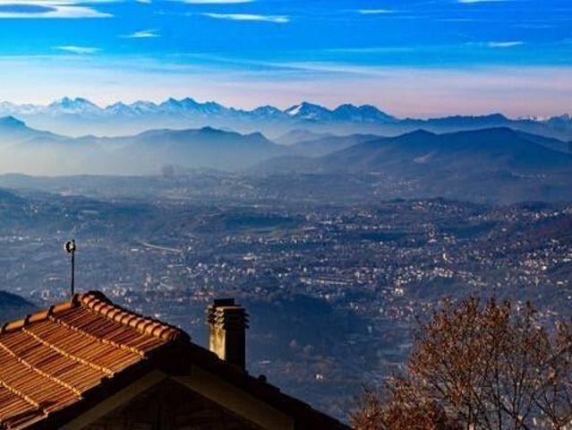 Villa Indipendente in vendita a San Maurizio, Brunate