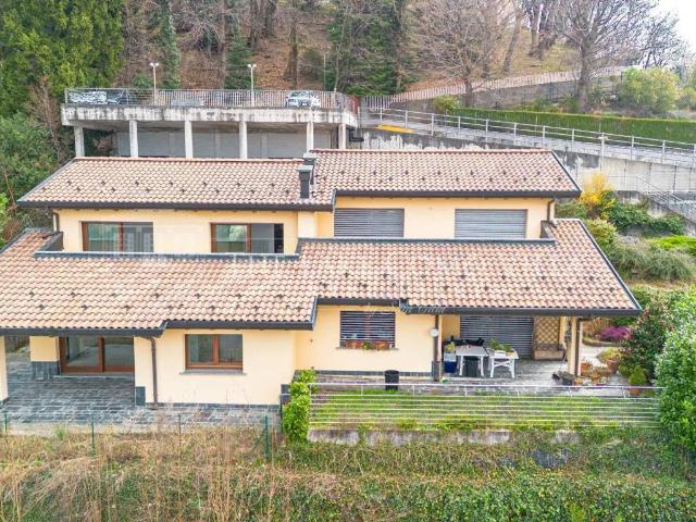 Villa Indipendente in vendita a Brunate, Lombardia
