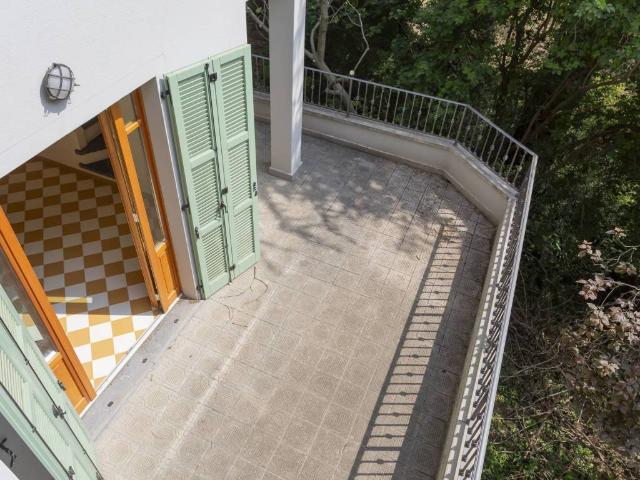 Villa Indipendente in vendita a Brunate, Lombardia