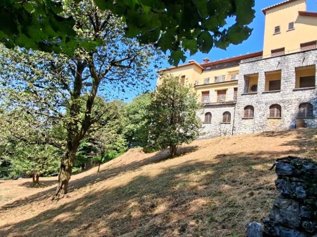 Villa Indipendente in vendita a San Maurizio, Brunate