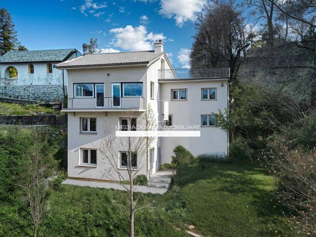 Villa Indipendente in vendita a Brunate, Como