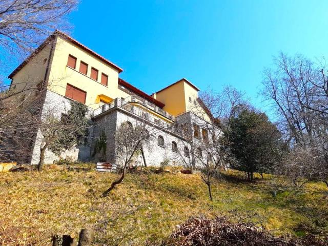 Villa Indipendente in vendita a San Maurizio, Brunate