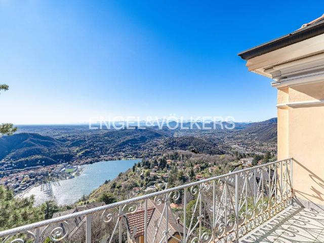 Villa Indipendente in vendita a Brunate, Lombardia