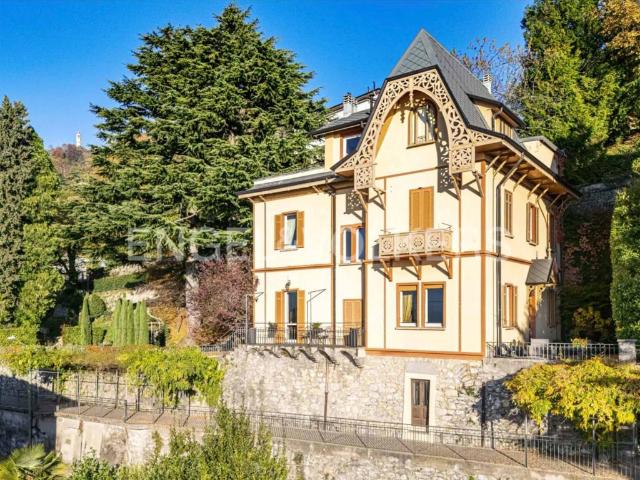 Villa Indipendente in vendita a Brunate, Lombardia