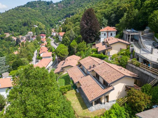 Villa Indipendente in vendita a Brunate, Lombardia