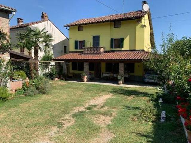 Villa Indipendente in vendita a Piemonte, Asti