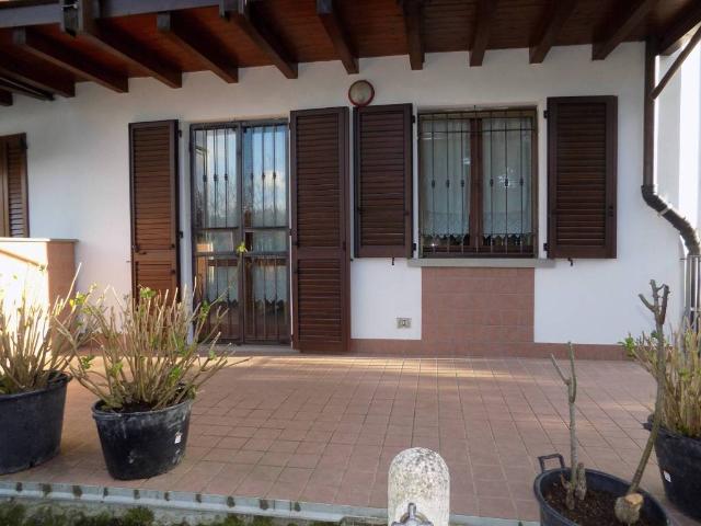 Villa Indipendente in vendita a Brusaporto, Lombardia