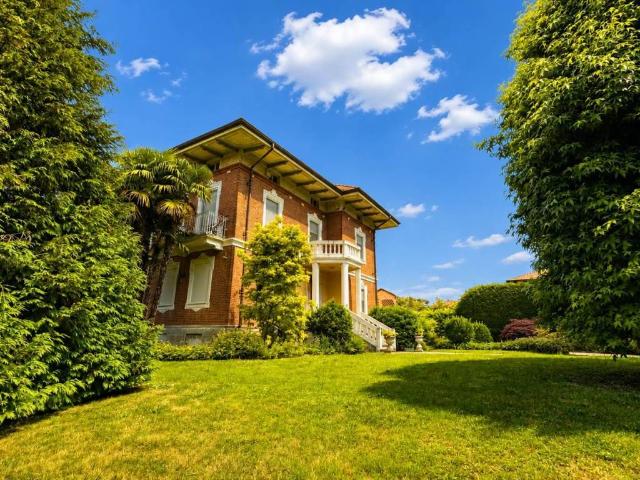 Villa Indipendente in vendita a Piemonte, Biella