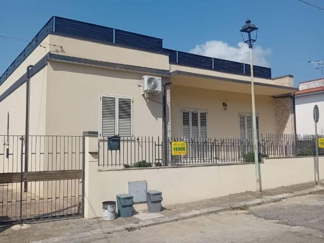 Villa Indipendente in vendita a Calabria, Reggio Calabria