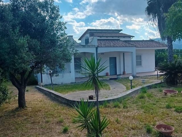 Villa Indipendente in vendita a Calabria, Reggio Calabria