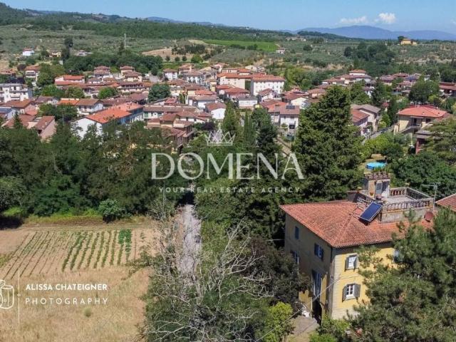 Villa Indipendente in vendita a Bucine, Toscana