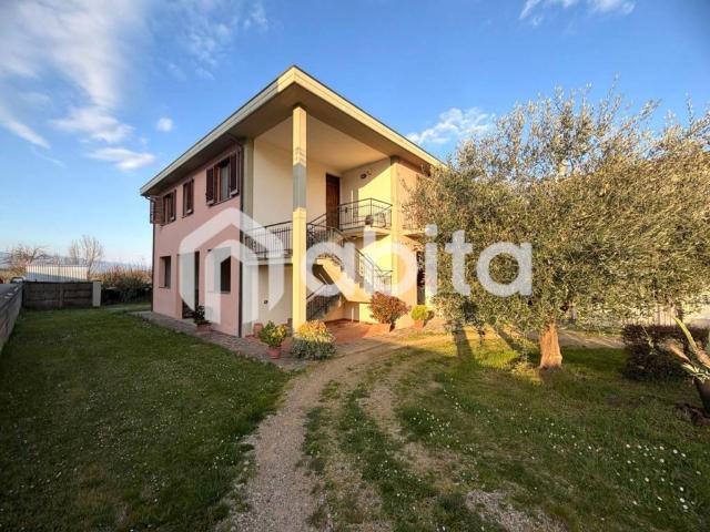 Villa Indipendente in vendita a Bucine, Toscana