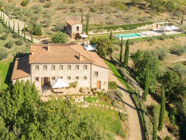 Villa Indipendente in vendita a Bucine, Toscana