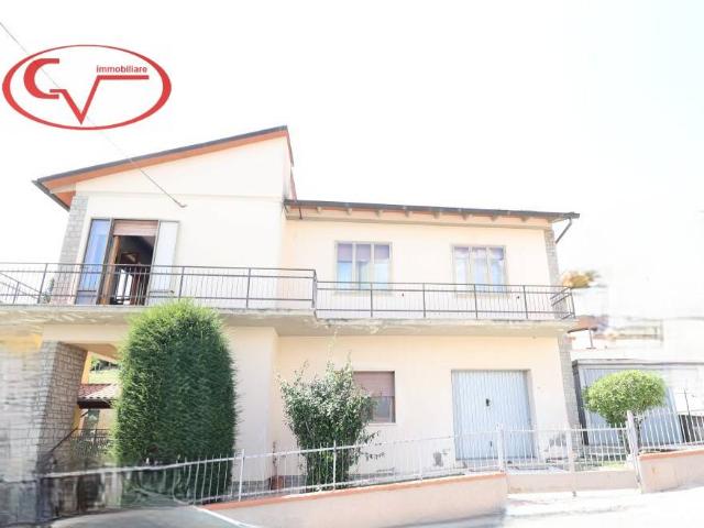 Villa Indipendente in vendita a Pogi, Bucine