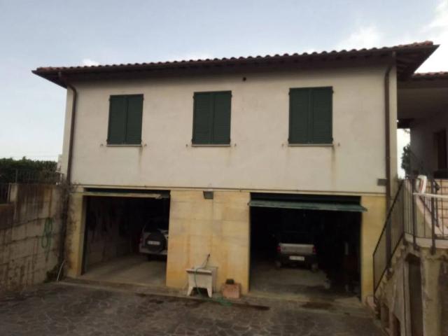 Villa Indipendente in vendita a Pogi, Bucine