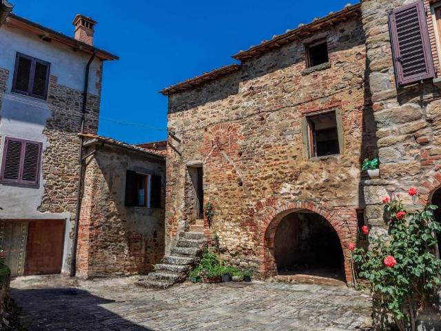 Villa Indipendente in vendita a Bucine, Toscana
