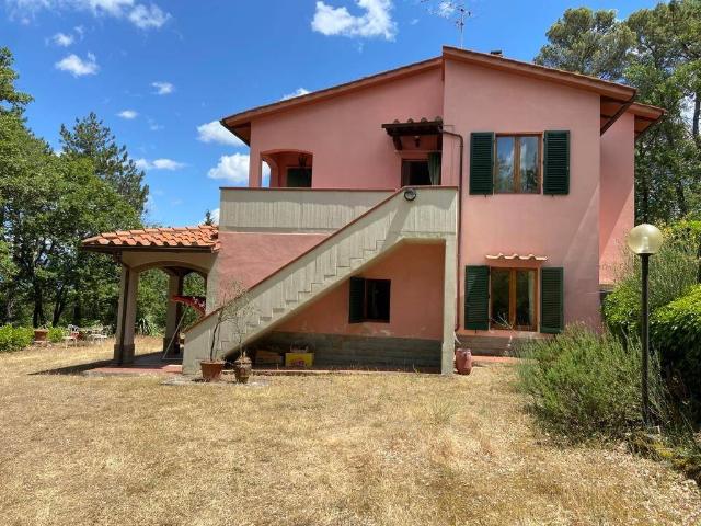 Villa Indipendente in vendita a Bucine, Toscana