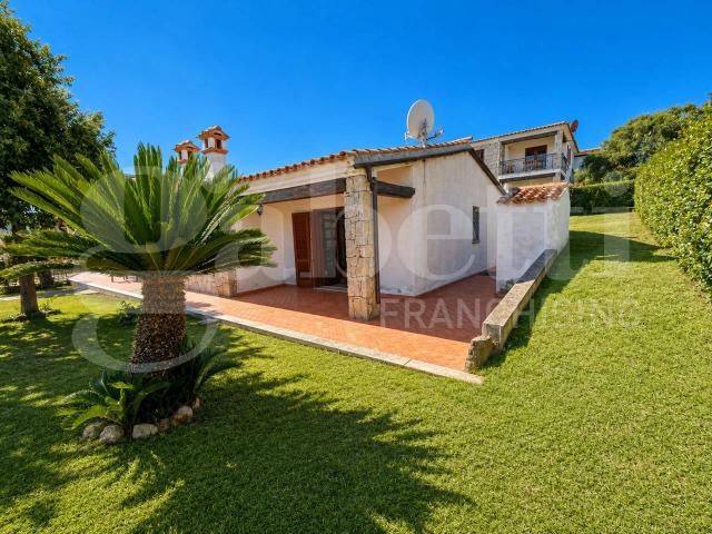 Villa Indipendente in vendita a Porto Ainu, Agrustos