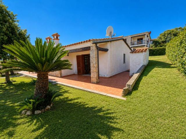 Villa Indipendente in vendita a Porto Ainu, Agrustos