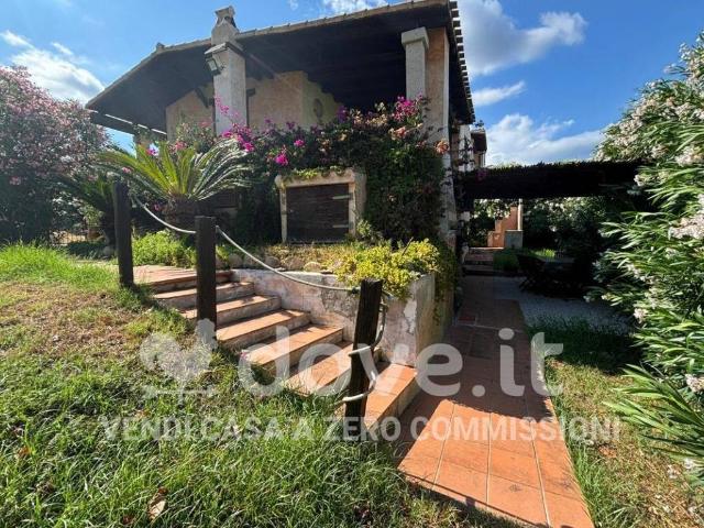 Villa Indipendente in vendita a Ponte, Agrustos