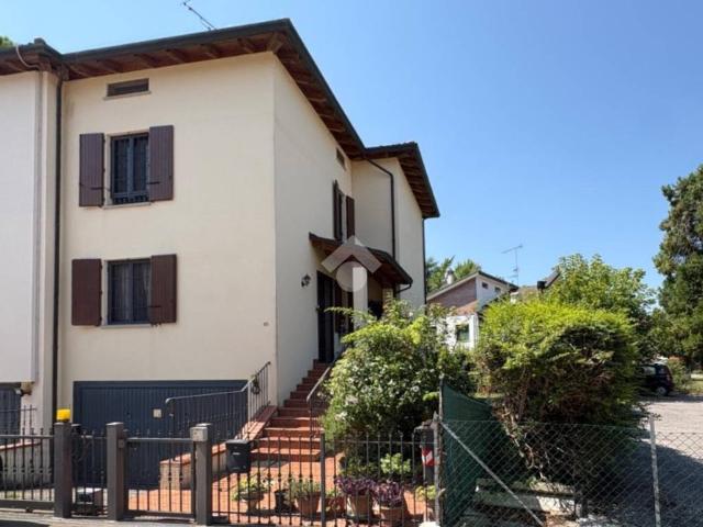 Villa Indipendente in vendita a Budrio, Reggio Emilia