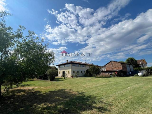 Villa Indipendente in vendita a Budrio, Reggio Emilia
