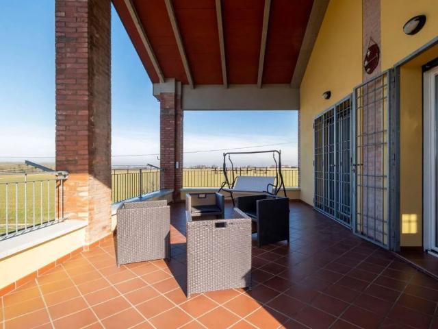 Villa Indipendente in vendita a Budrio, Reggio Emilia